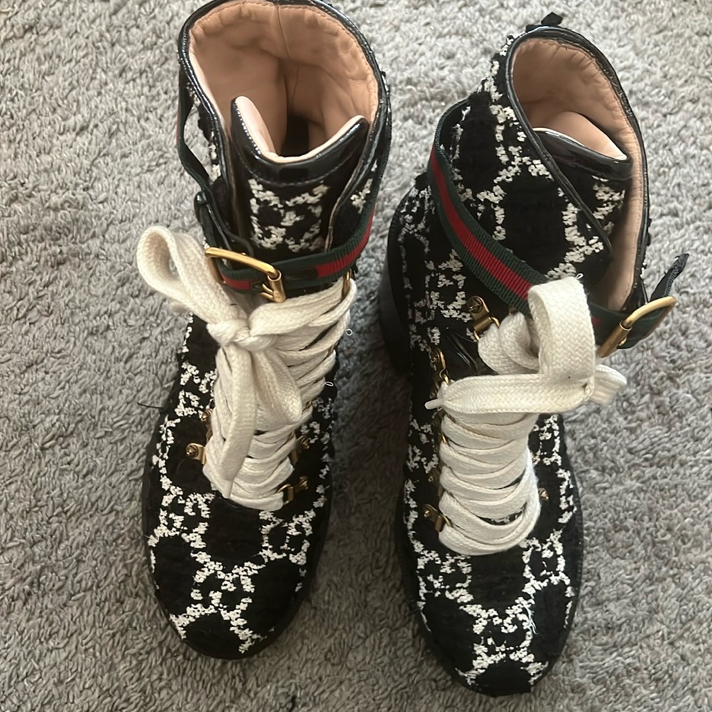 Women Gucci Tweed Printed Combat boots worn great condition size 42